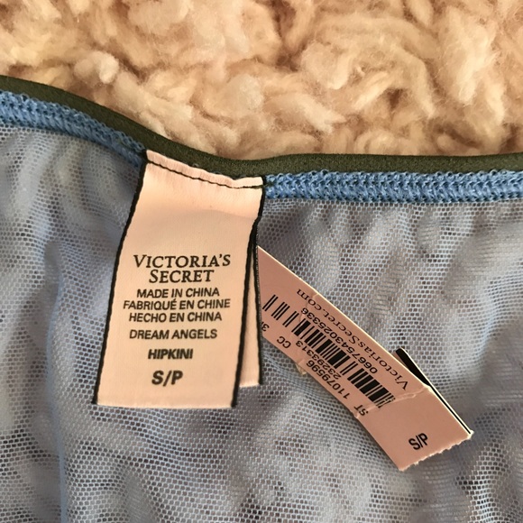 VS Lace and Velvet Bra and Panty Set! - Picture 7 of 7